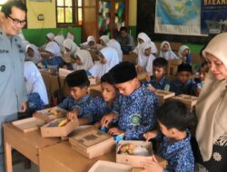 Kepala Bakamla RI Pimpin Makan Siang Bergizi kepada 2.500 siswa/i sekolah di seluruh Indonesia