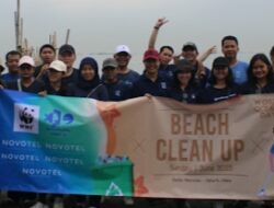 Novotel Jakarta, Tangerang & Bogor Bersama Marine Buddies Gelar Aksi Bersih Pantai Marunda dalam Rangka Hari Laut Sedunia